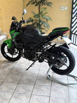 KAWASAKI Z400 KAWASAKI Z400